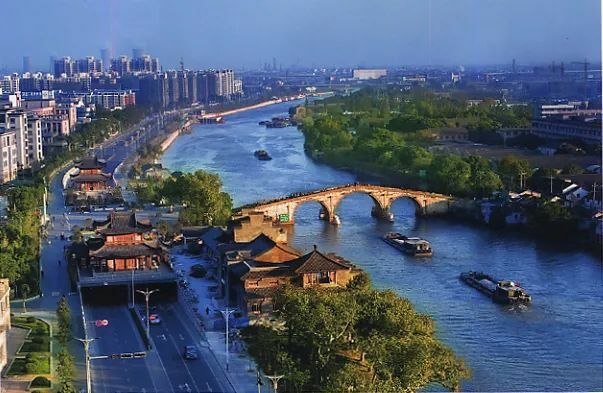 是中国古代劳动人民创造的一项伟大的水利建筑,为世界上最长的运河